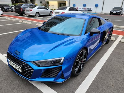 AUDI R8 - 4