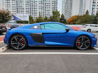 AUDI R8 - 5