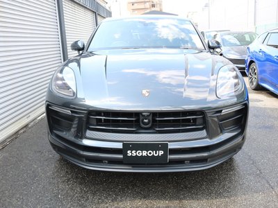 2021 Porsche MACAN photo 7
