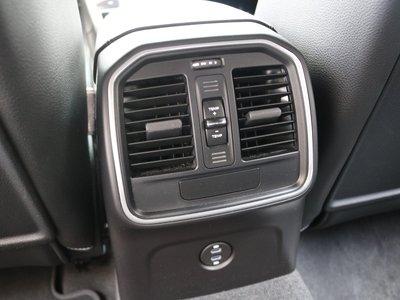 2021 Porsche MACAN 缩略图 34