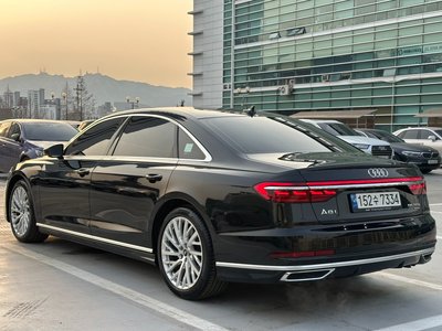 AUDI A8 - 4