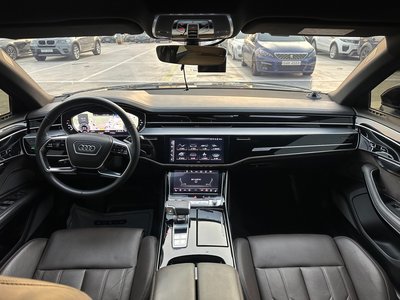 AUDI A8 - 5