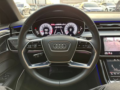 AUDI A8 - 10