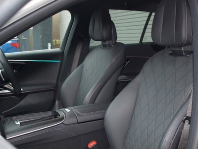 MERCEDES-BENZ E-CLASS - 8