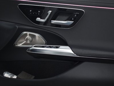 MERCEDES-BENZ E-CLASS - 10