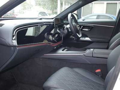 MERCEDES-BENZ E-CLASS - 7