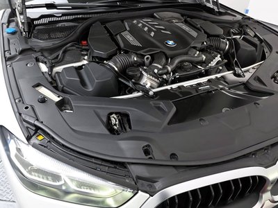 BMW 8 SERIES - 7