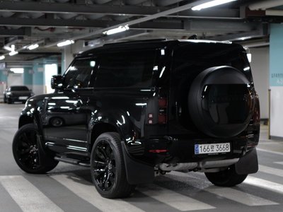 2023 LAND Rover DEFENDER — фото 4