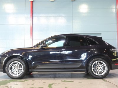 PORSCHE MACAN - 5