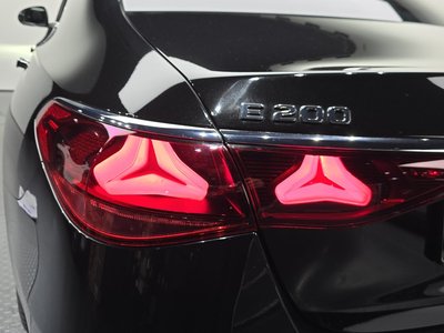2025 Mercedes-BENZ E-CLASS 照片 10