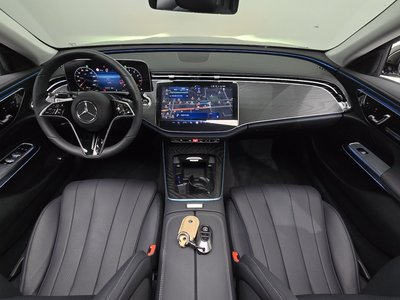 2025 Mercedes-BENZ E-CLASS 照片 5