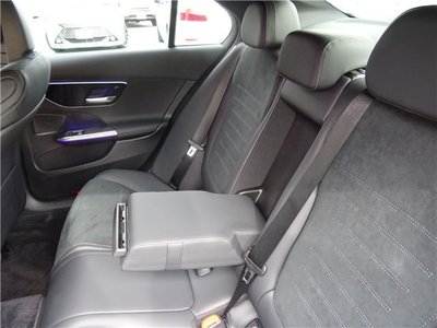 MERCEDES-BENZ C-CLASS - 6