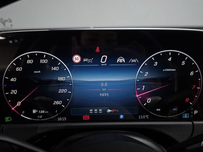 MERCEDES-BENZ E-CLASS - 8