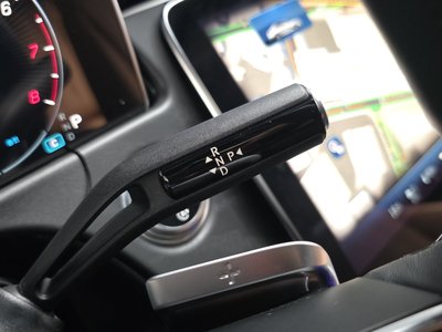 MERCEDES-BENZ E-CLASS - 9