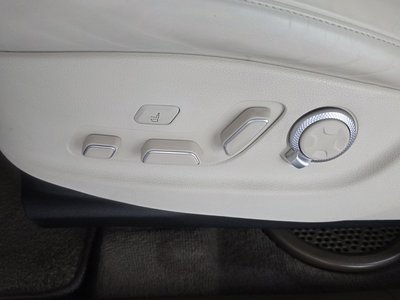 2020 Genesis GV80 thumbnail 32