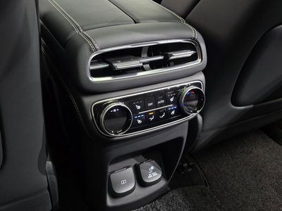 2022 Genesis GV80 — миниатюра 18