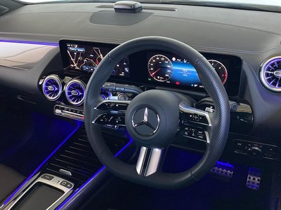 MERCEDES-BENZ GLA - 8