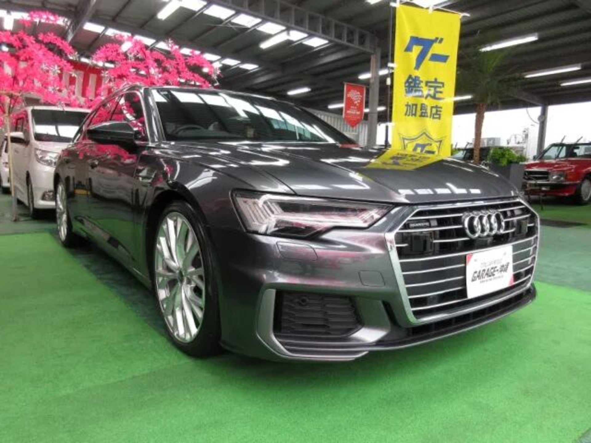 AUDI A6 AVANT - View 1