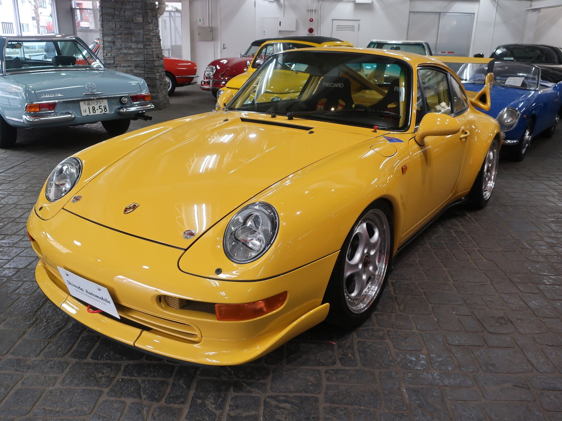 PORSCHE 911 - View 1