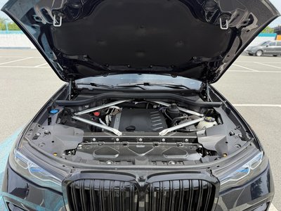 BMW X7 - 7