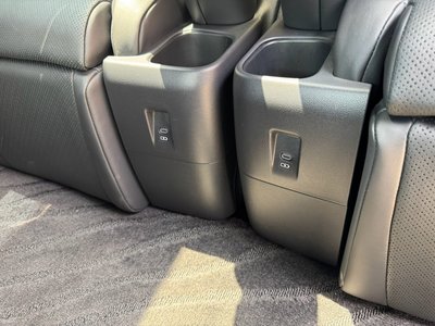 2023 Toyota ALPHARD thumbnail 29
