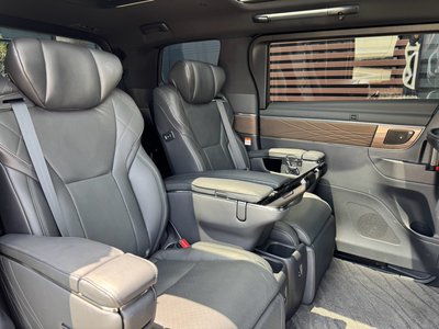 2023 Toyota ALPHARD thumbnail 63