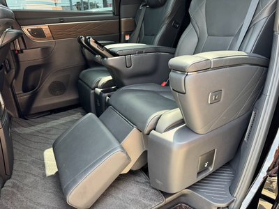2023 Toyota ALPHARD — фото 10