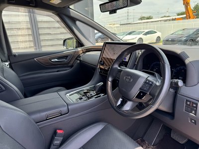 2023 Toyota ALPHARD — фото 6