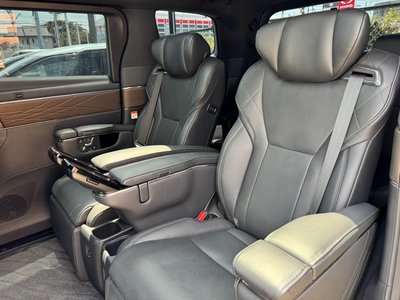 2023 Toyota ALPHARD thumbnail 65