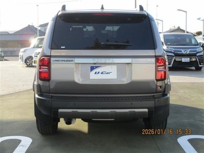 TOYOTA LAND CRUISER 250 - 7