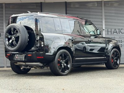 صورة 5 لـ 2023 LAND Rover DEFENDER