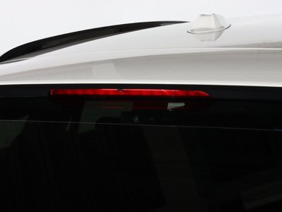 صورة 9 لـ 2024 BMW 3 SERIES TOURING