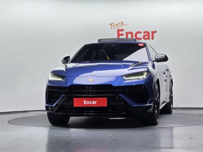 LAMBORGHINI URUS - 2