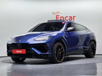 LAMBORGHINI URUS - 1