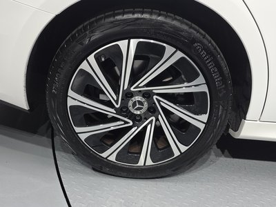 صورة 6 لـ 2024 Mercedes-BENZ E-CLASS