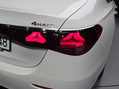 صورة 10 لـ 2024 Mercedes-BENZ E-CLASS