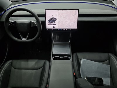 TESLA MODEL Y - 5