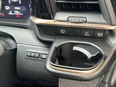 TOYOTA CROWN SPORT - 9