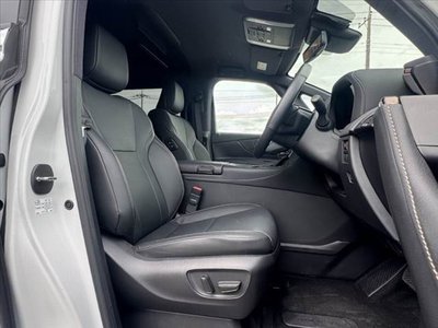 2025 TOYOTA ALPHARD — миниатюра 16