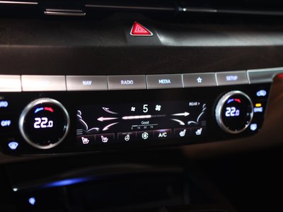 GENESIS G80 (RG3) - 7