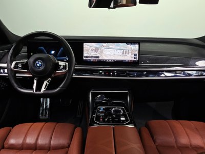 BMW I7 - 5