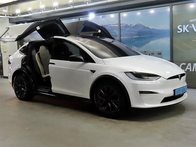 TESLA MODEL X - 7