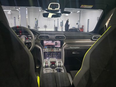 2024 Lamborghini URUS 照片 4