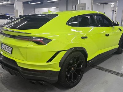 2024 Lamborghini URUS 照片 3