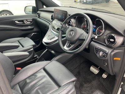 صورة 9 لـ 2024 Mercedes-BENZ V-CLASS