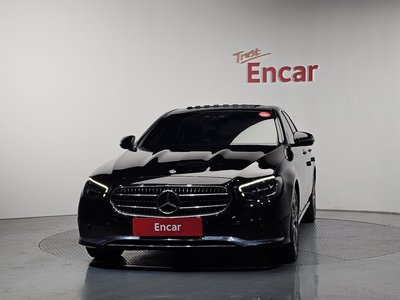 MERCEDES-BENZ E-CLASS - 2