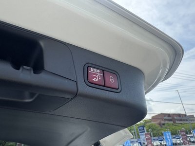 MERCEDES-BENZ GLB - 10