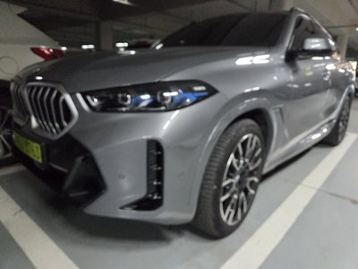 2025 BMW X6 photo 3
