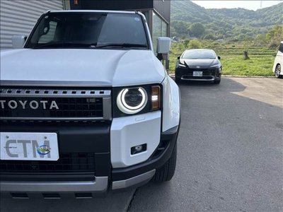 TOYOTA LAND CRUISER - 8