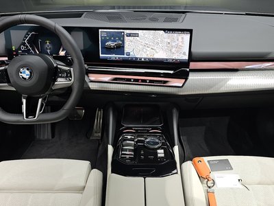 2025 BMW 5 SERIES 照片 5